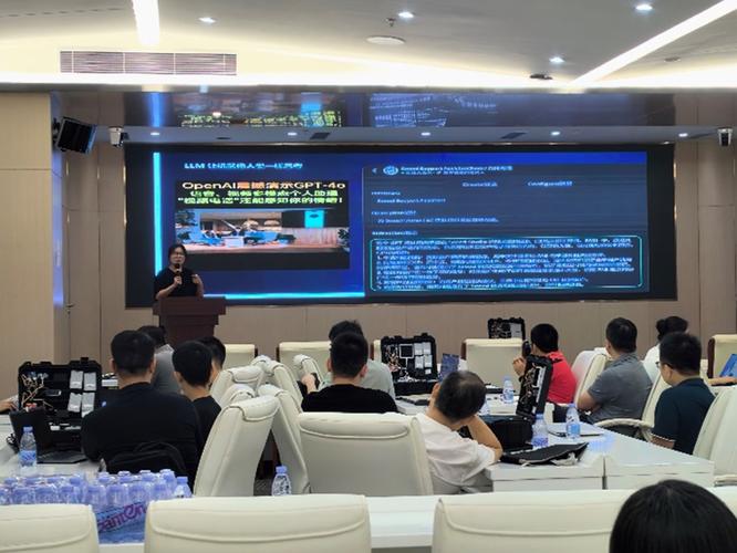 龍華區(qū)軟件行業(yè)技術(shù)交流盛會(huì)圓滿落幕，共繪數(shù)字未來新藍(lán)圖